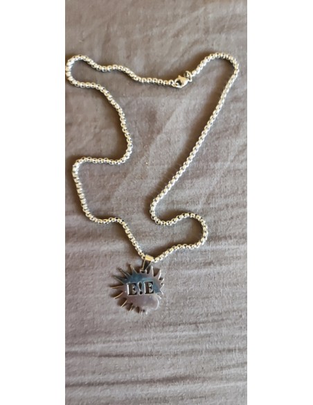 Přívěšek s řetízkem